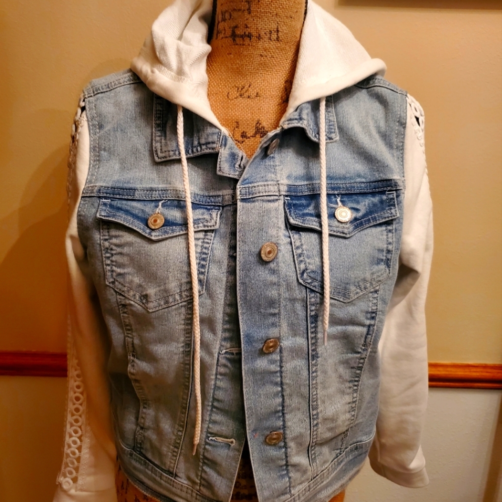 Women's Jean Jacket
